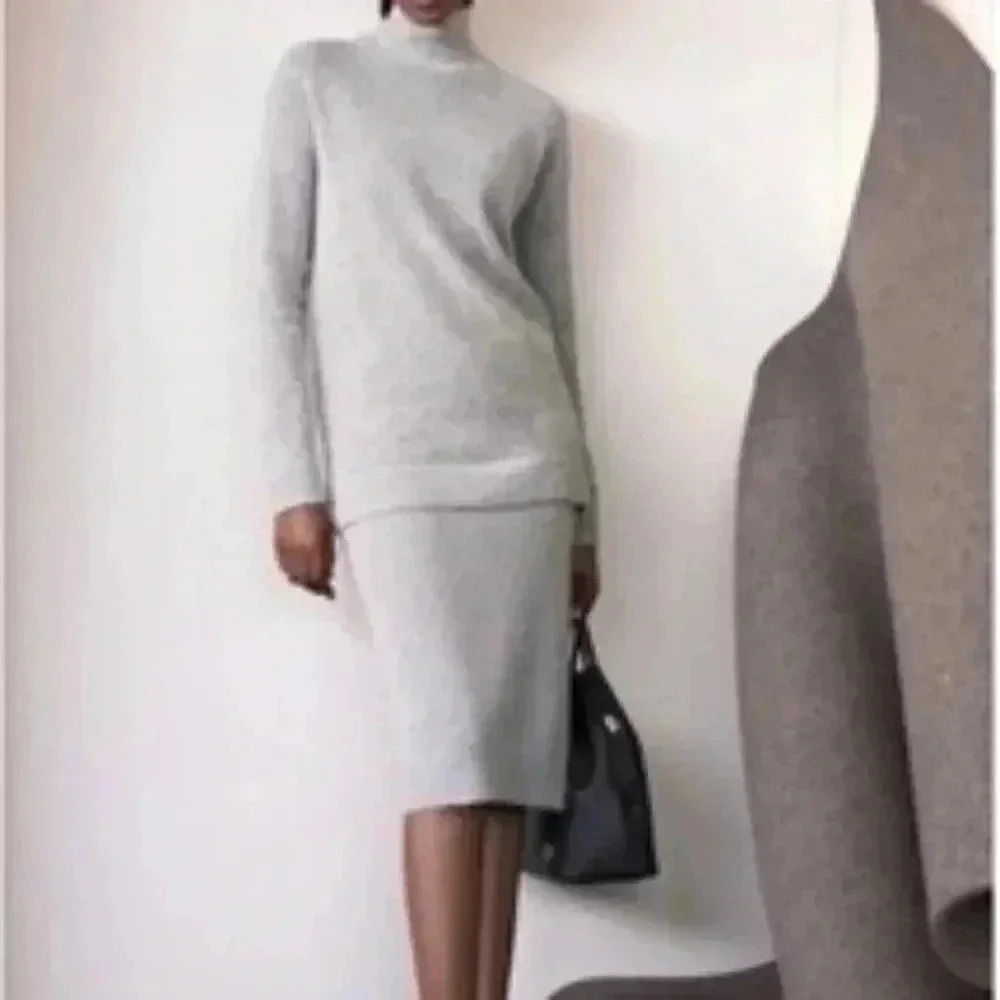 Mock sweater turtleneck & Pencil skirt XS/S